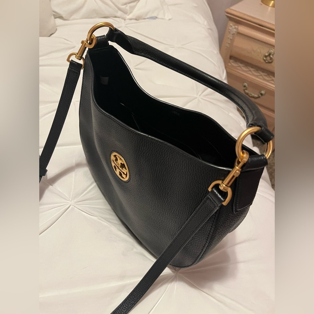 Tory Burch Carson Small Hobo Bag - Picture 5 of 10